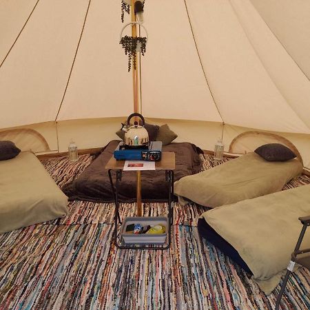 Syds Corner Bell Tent Hotel St Just Buitenkant foto